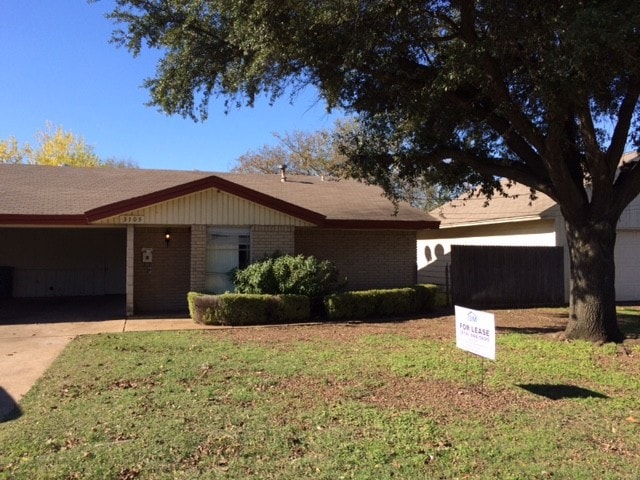 Building Photo - 3105 Lourdes St