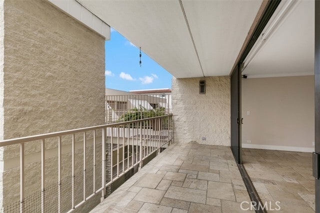 Building Photo - 405 Avenida Granada