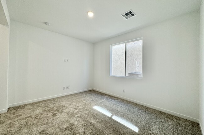 Building Photo - 9874 Lost Horse Ave