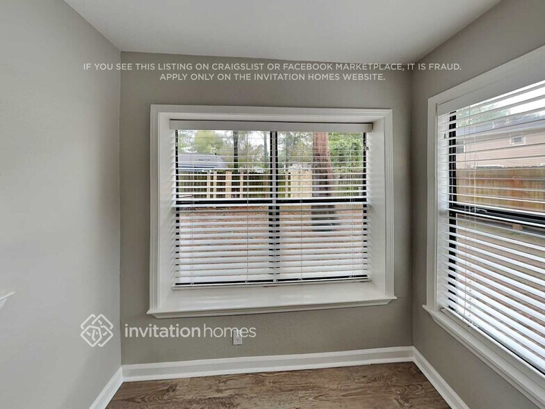 Building Photo - 7 Black Cherry Ct