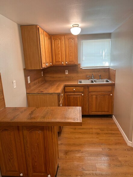 Building Photo - 7939 Cadillac Ave