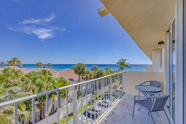 Building Photo - 630 Ocean Dr