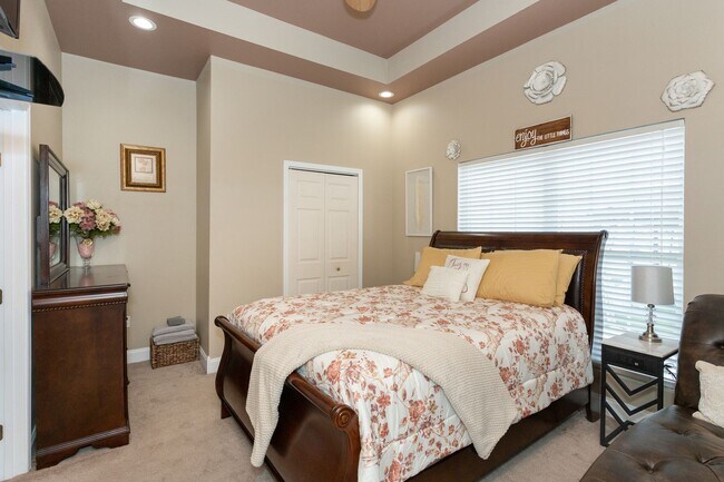 Building Photo - 3 Bedroom House in Addis with Pool, Gazebo...