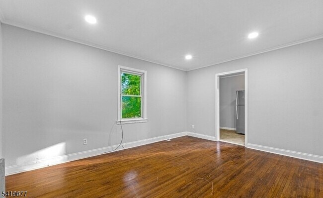 Building Photo - 6 Armstrong St