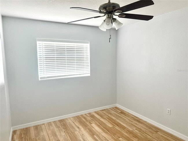 Building Photo - 5521 La Costa Dr