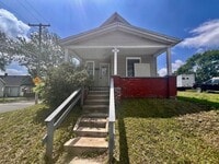 Building Photo - 2 Bedroom House