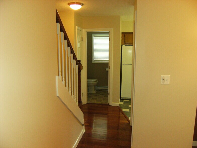 Building Photo - 50 Pierce St