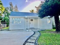 Building Photo - 4117 SW 62nd Ave
