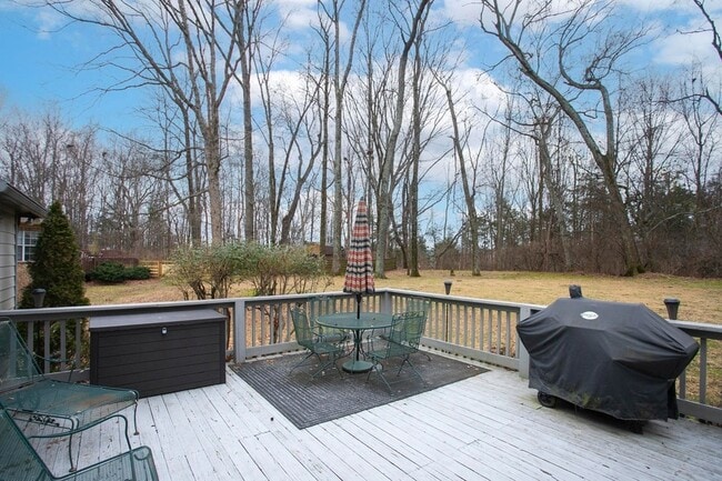 Building Photo - 1508 Clover Ct