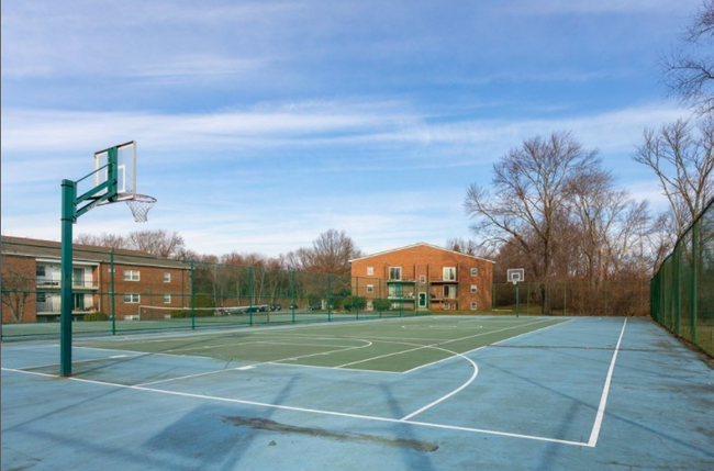 Tennis/basketball courts - 149 Milk St