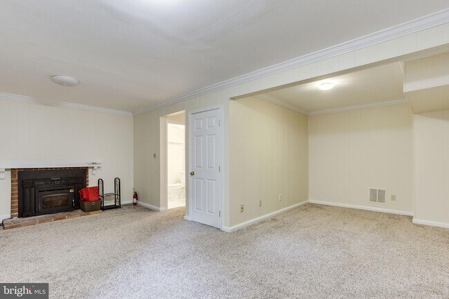 Building Photo - 2937 Village Spring Ln
