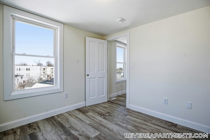 Building Photo - 23 Blake St