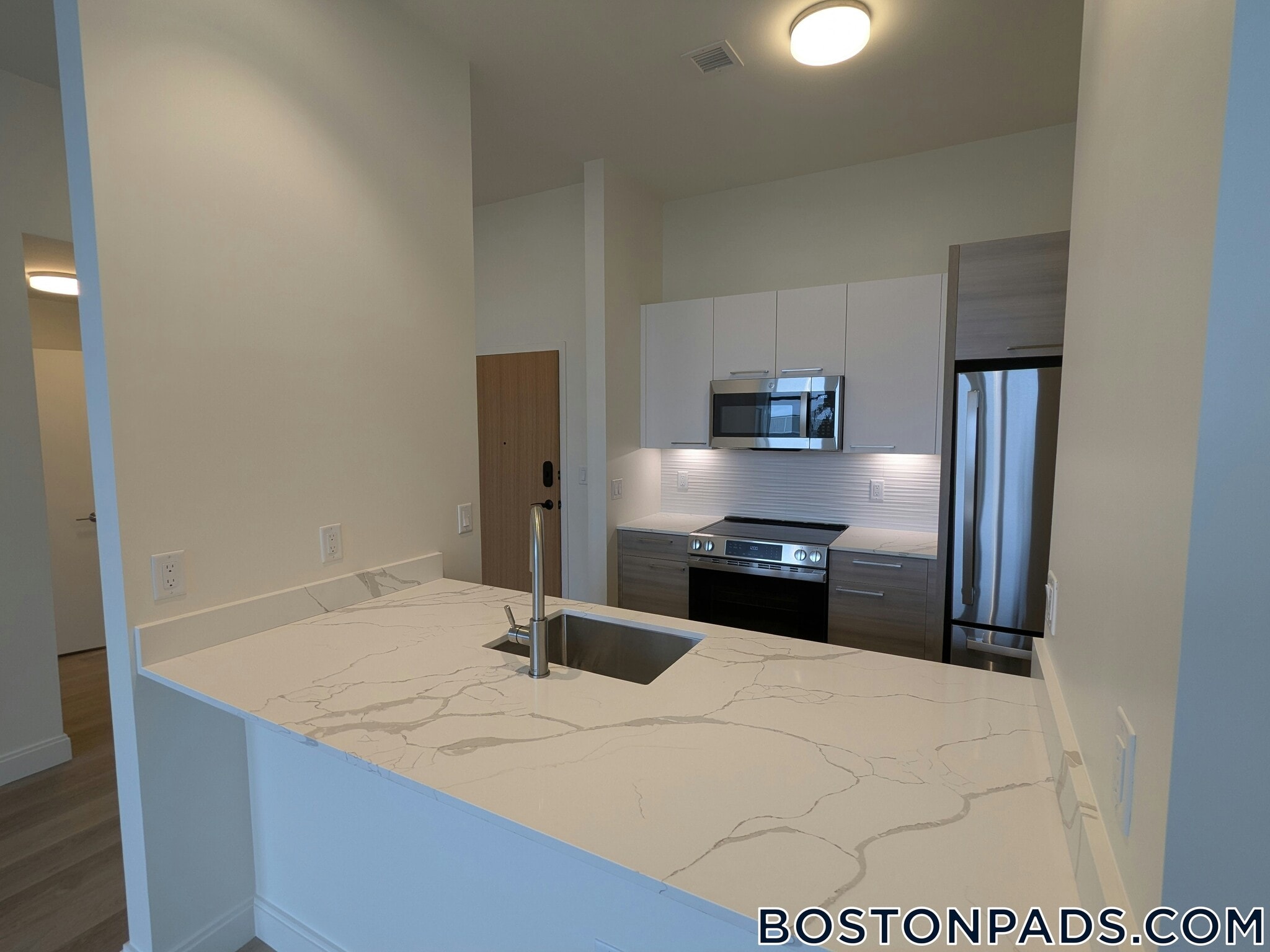 Building Photo - 1079 Commonwealth Ave