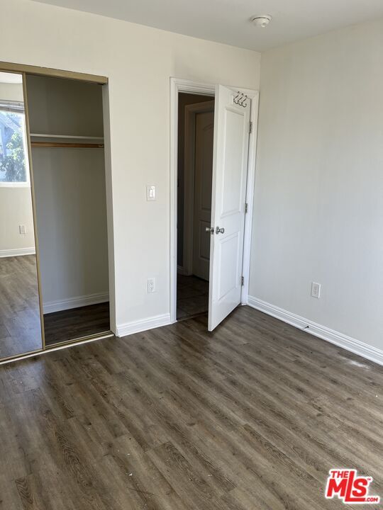 Building Photo - 225 E 30th St