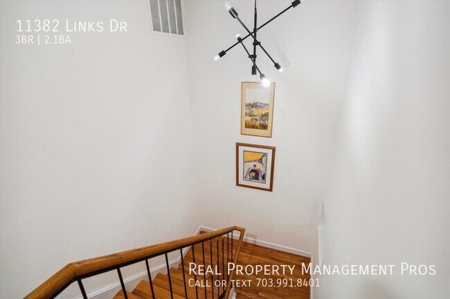 Building Photo - 11382 Links Dr