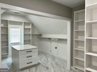 Building Photo - 960 Nours Cir SE