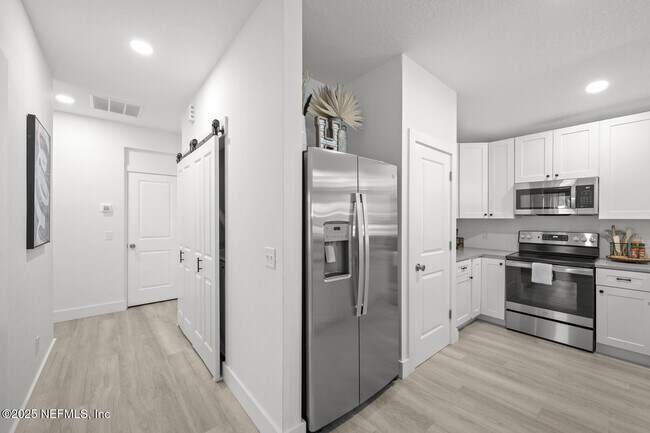 Building Photo - 973 Puryear St