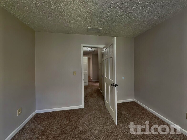 Building Photo - 225 Brandon Mill Cir