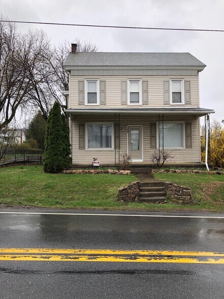 Front Porch Street view - 366 Main St