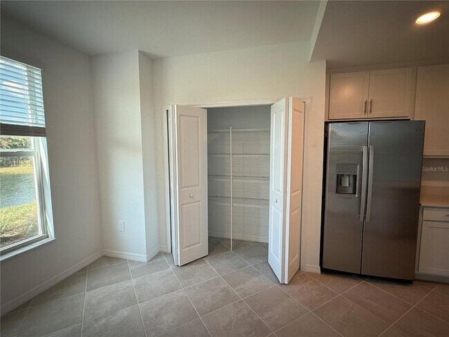 Building Photo - 14231 Heritage Landing Blvd