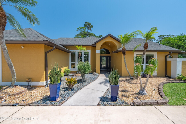 Building Photo - 3789 Peacock Dr