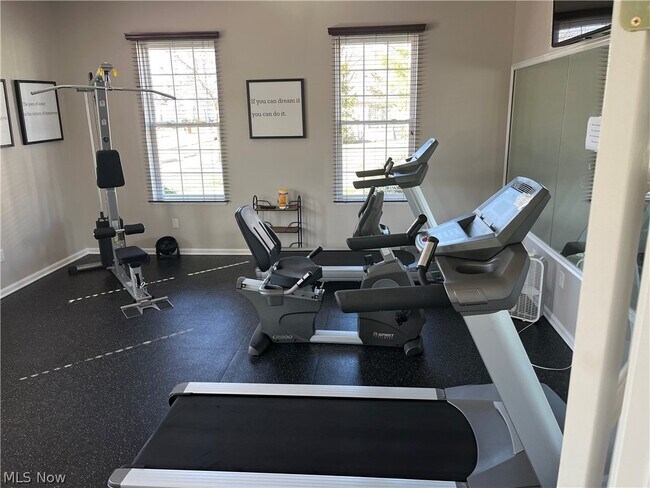 Building Photo - 2477 Crimson Dr