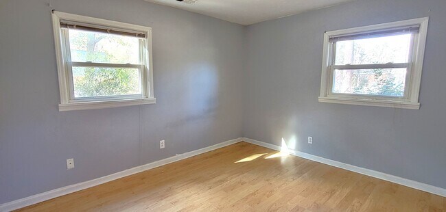 Building Photo - 1702 Wandering Way