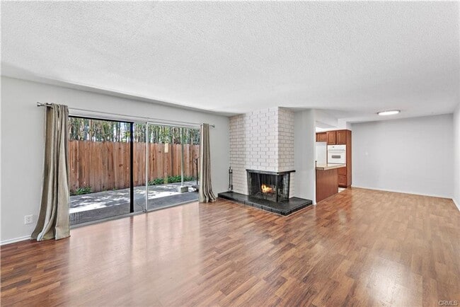 Building Photo - 329 Orizaba Ave