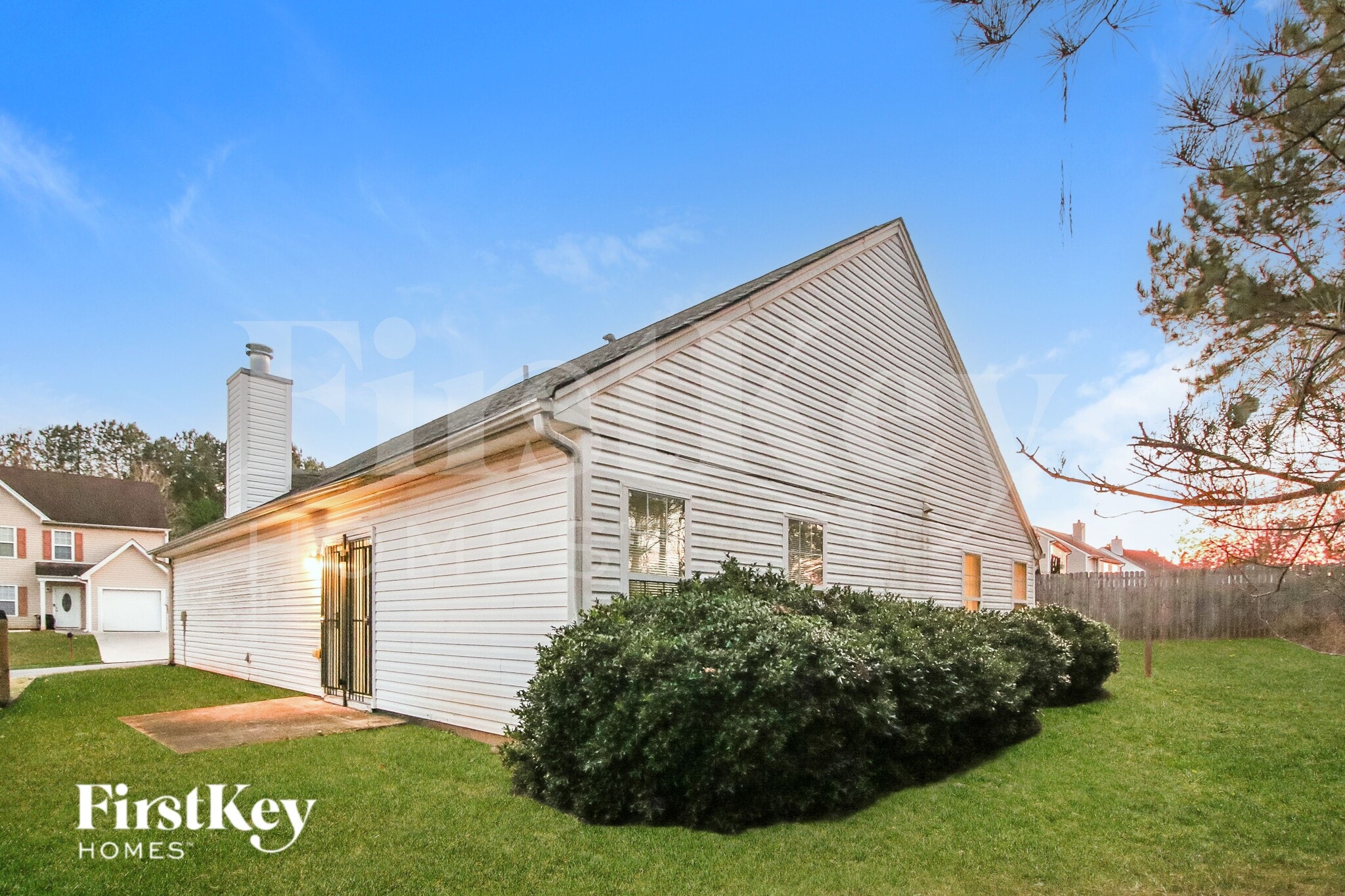 Building Photo - 7046 Setters Way