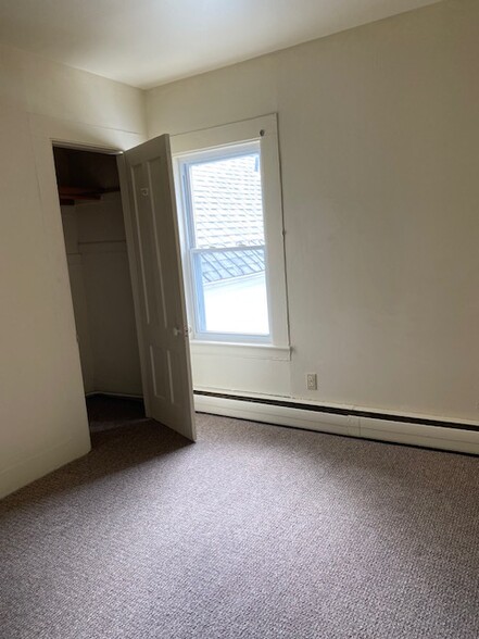 Bedroom - 31 Elm Hill Rd