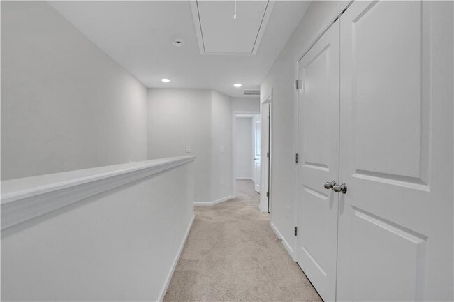 Building Photo - 102 Jaxton St