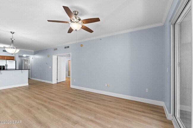Building Photo - 2400 Grandiflora Blvd