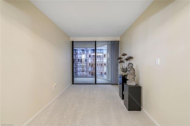Building Photo - 520 S Collier Blvd