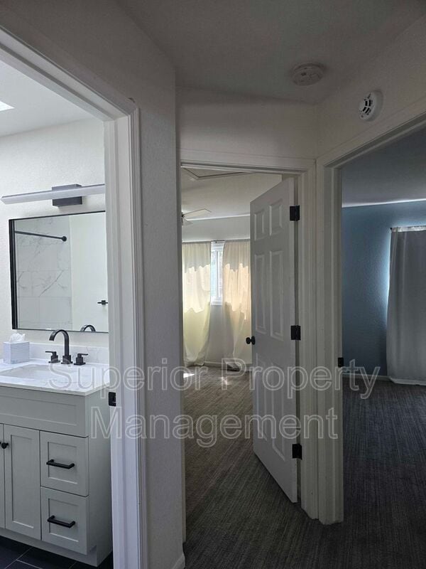 Building Photo - 4126 Stoneridge Ct
