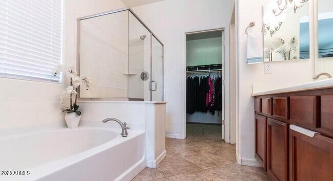 Building Photo - 4690 S Twinleaf Dr
