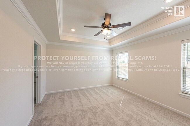 Building Photo - 729 Quartzite Ave