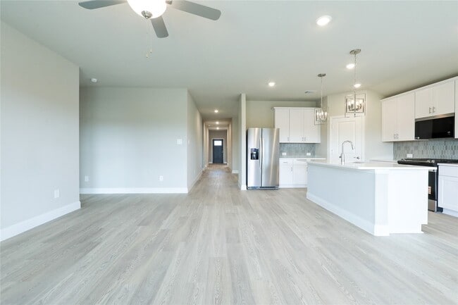 Building Photo - 3405 Pat Mayse Dr