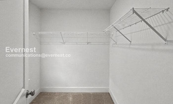 Building Photo - 1924 Dillon Dr