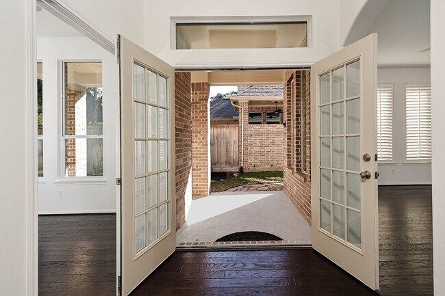 Building Photo - 54 Galway Pl