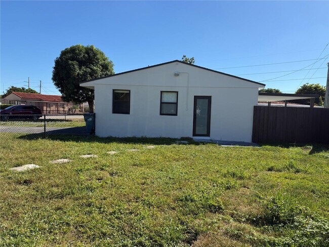 Building Photo - 7330 SW 11th St