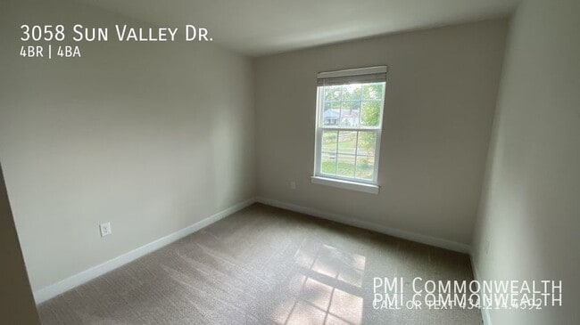 Building Photo - 3058 Sun Valley Dr