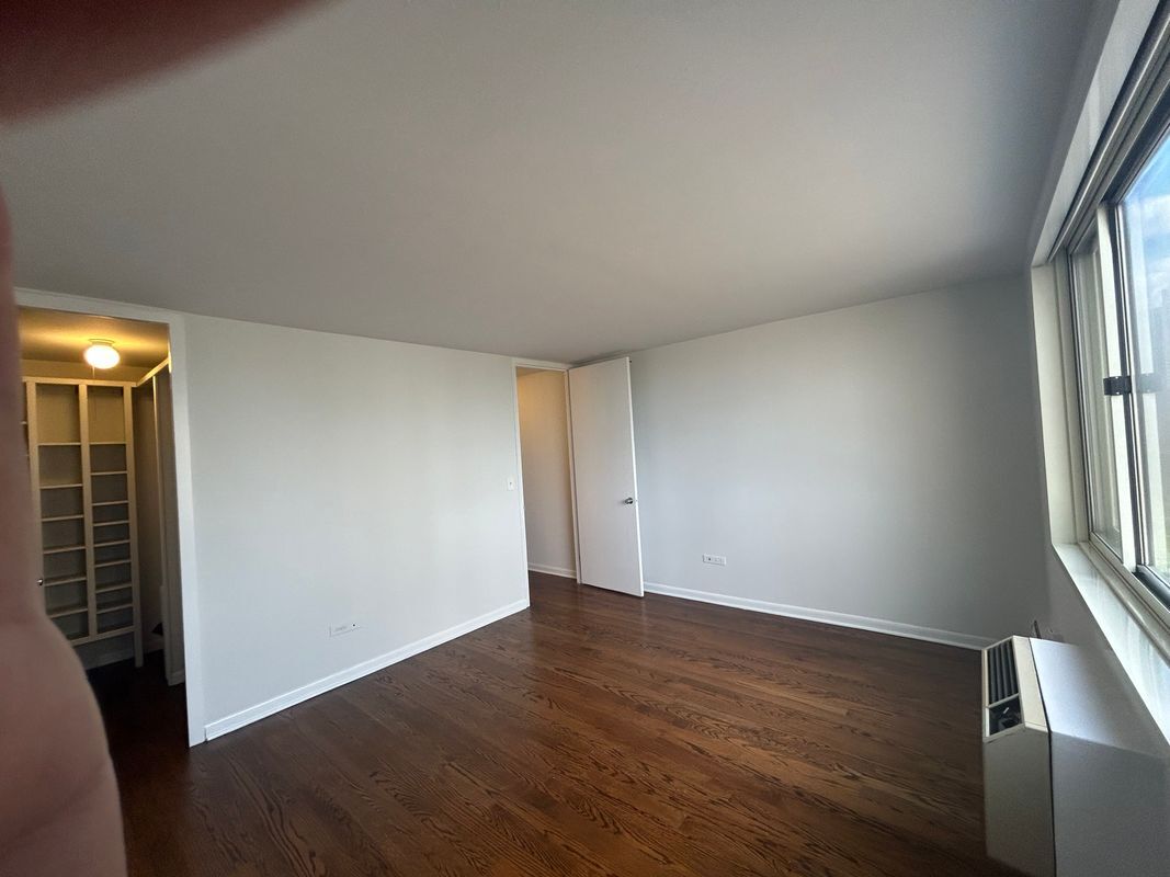Building Photo - 1344 N Dearborn St