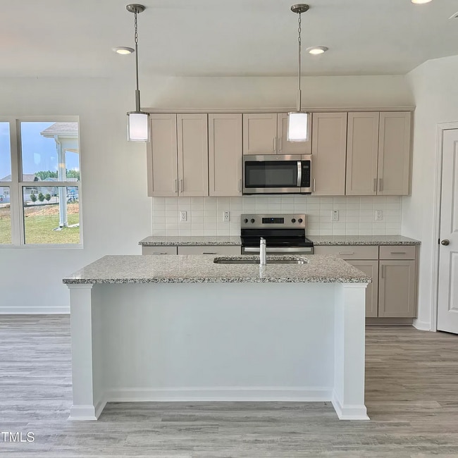 Building Photo - 350 Tormore Dr