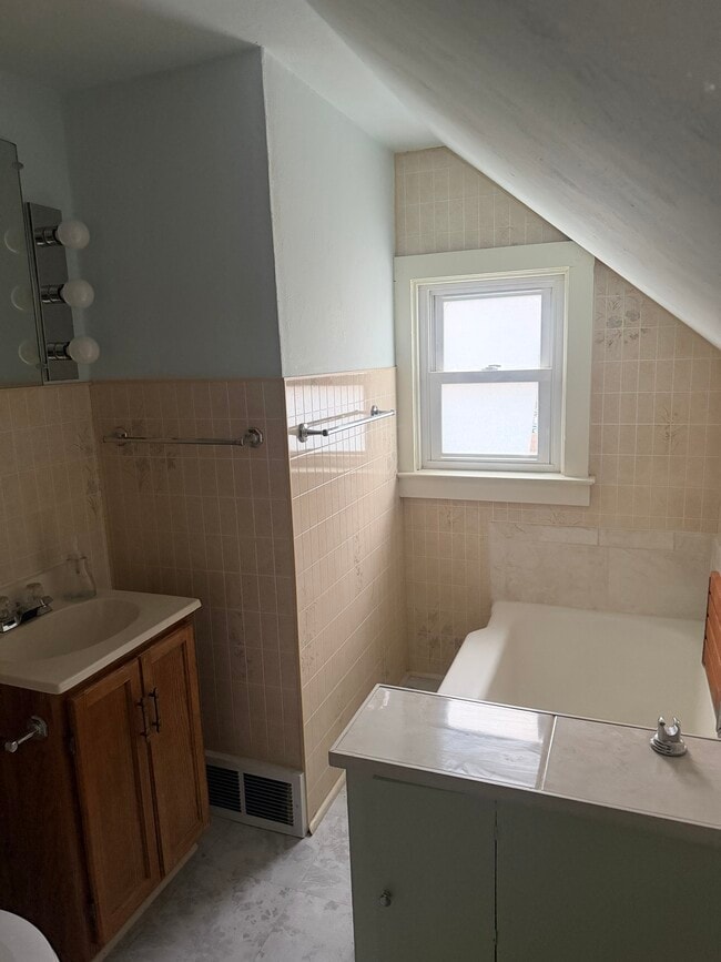 Building Photo - Phelps Studio