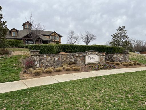 Building Photo - **OFFERING REFUNDABLE APPLICATION FEES** Fantastic 3BD, 2.5BA North Raleigh Townhome with Fenced ...