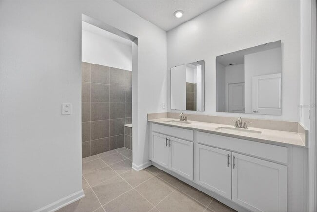 Building Photo - 3078 Armstrong Ave