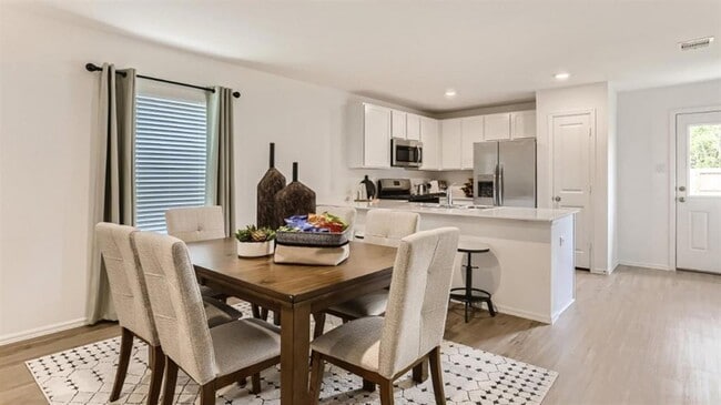 Building Photo - 1118 Millers Pass Dr