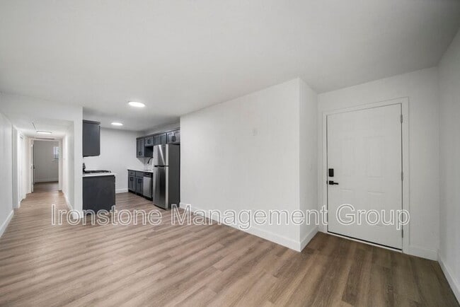 Building Photo - 4523 E 31st St