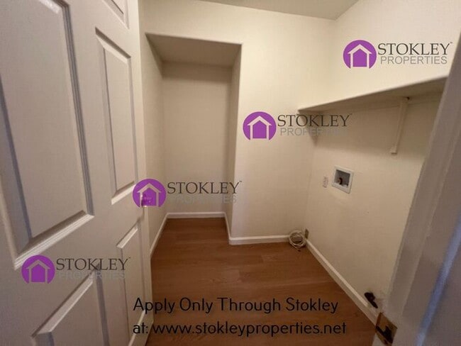 Building Photo - 1 Addison Ct