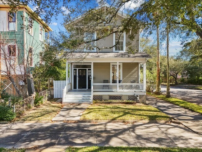 Building Photo - 1724 33rd St